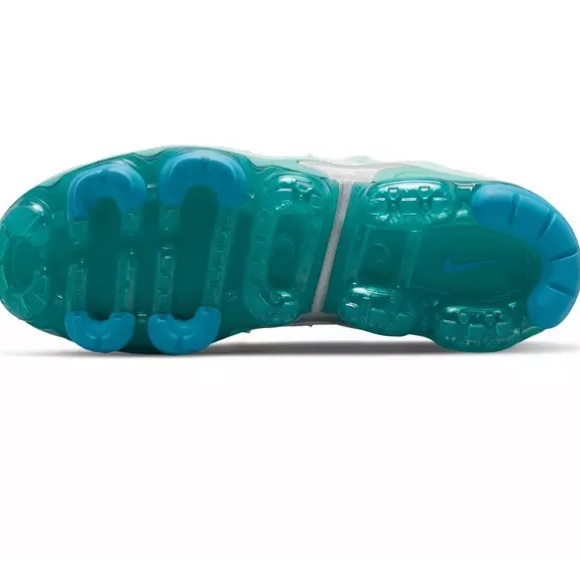 Nike Air VaporMax Plus Running Shoes - White/mint foam/washed teal/siren red - Picture 7 of 16